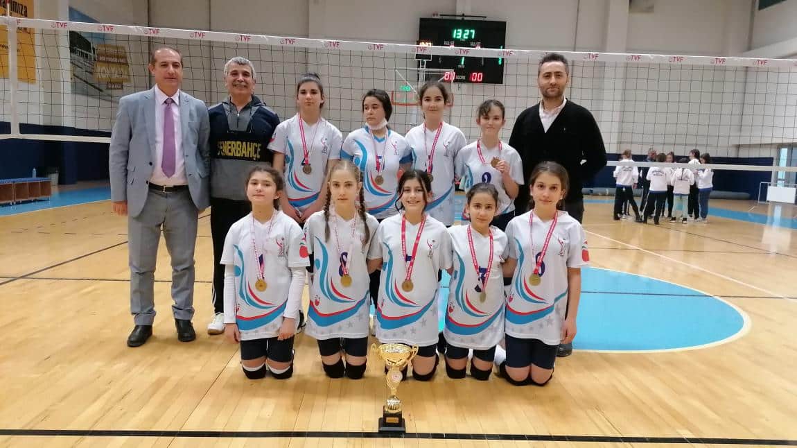 Küçük Kız Voleybol Takımımız Konya Şampiyonu